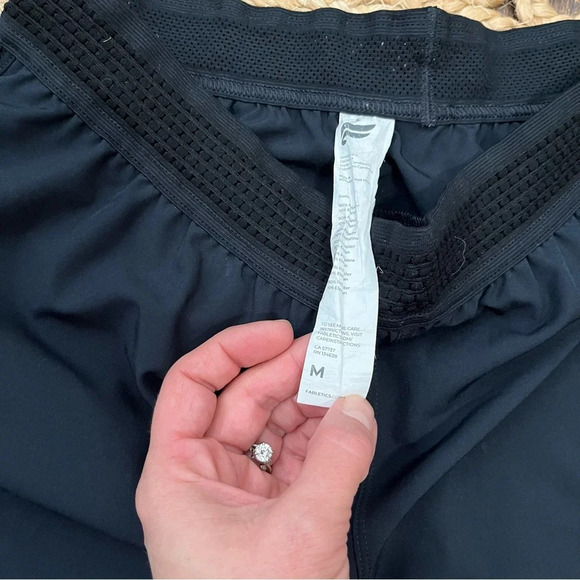 Fabletics Shorts Men Medium Blue Performance Golf Workout Gym Athletic Gain - Picture 2 of 3